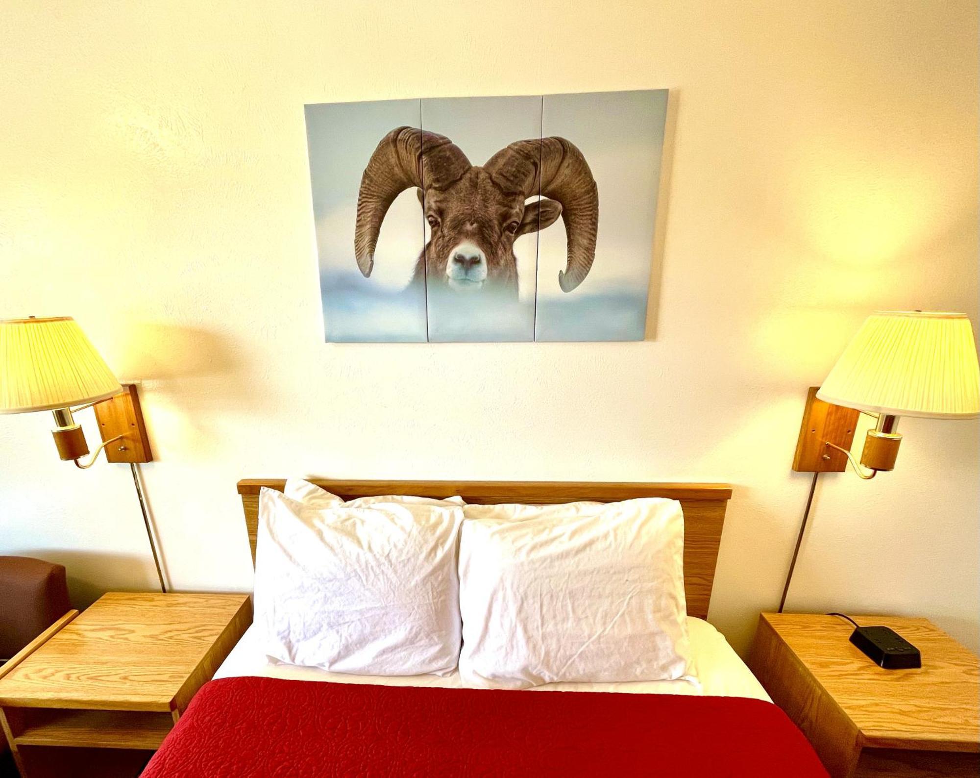 Red Bear Inn Ennis Eksteriør billede