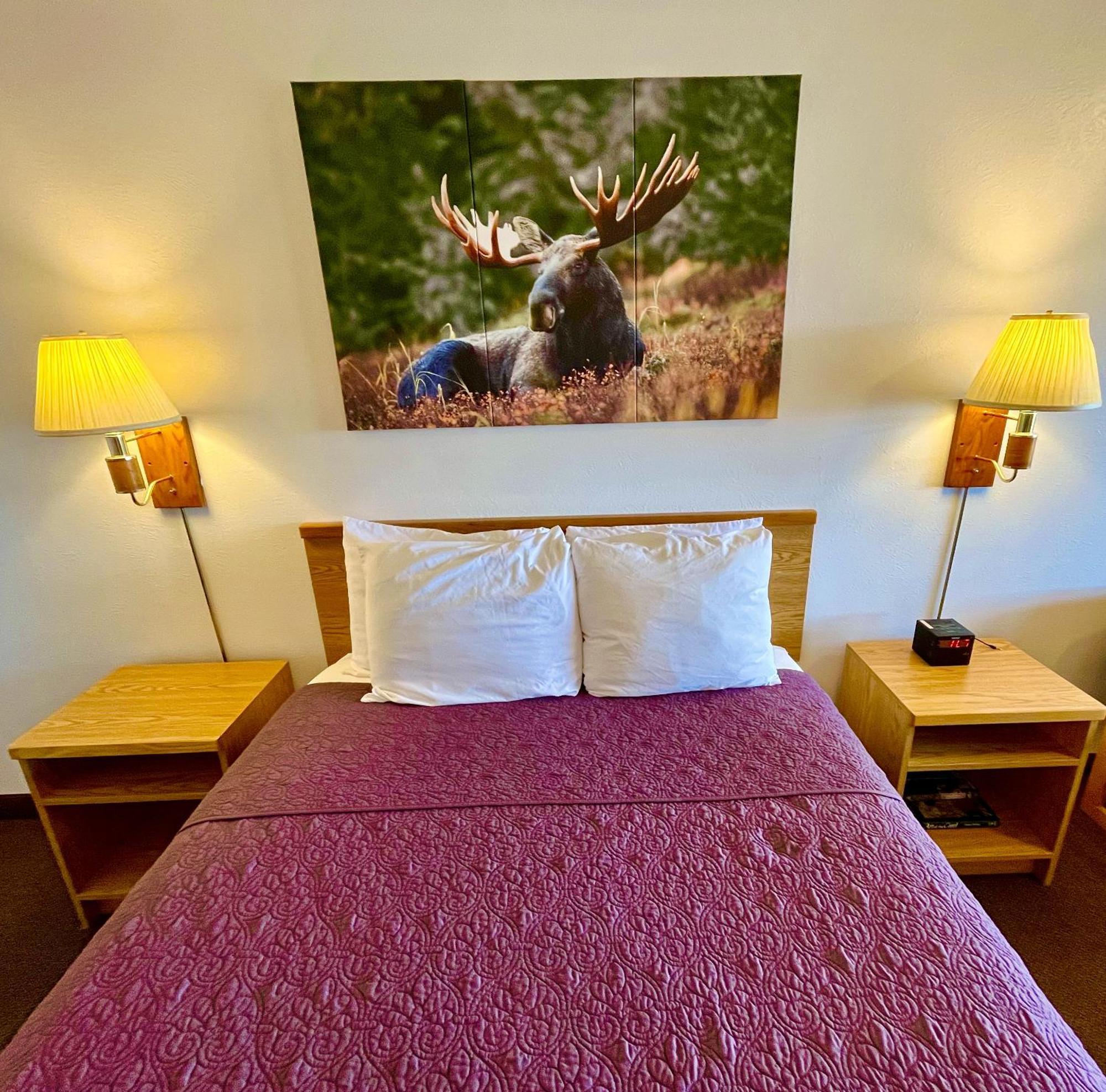 Red Bear Inn Ennis Eksteriør billede